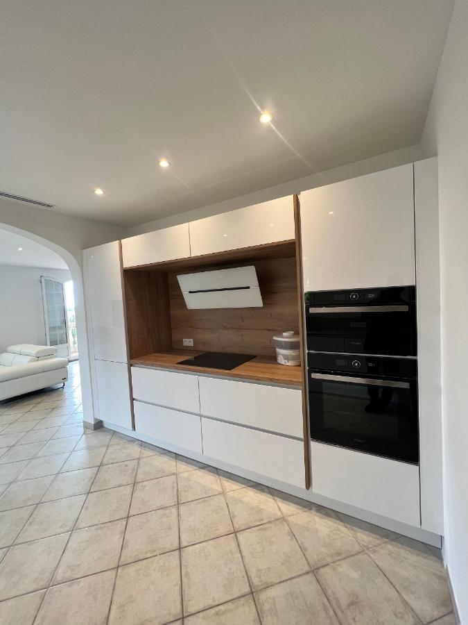 Appartement Haut De Villa Ла Валет-дю-Вар Екстериор снимка