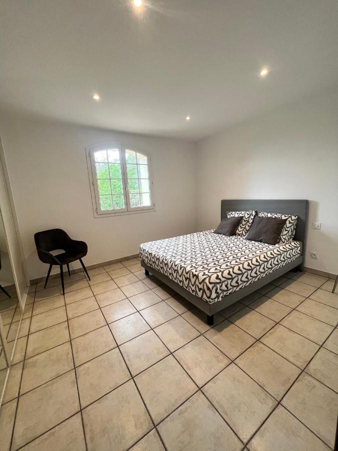 Appartement Haut De Villa Ла Валет-дю-Вар Екстериор снимка